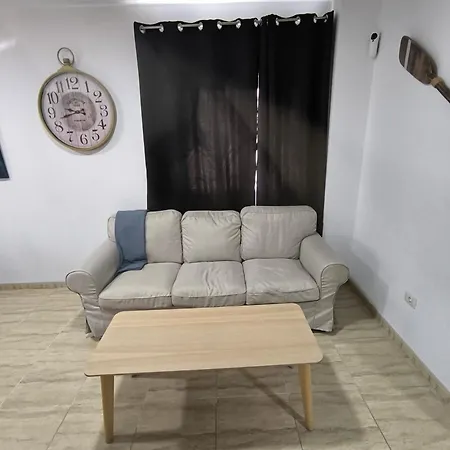 Heated Pool,parking,air,wifi