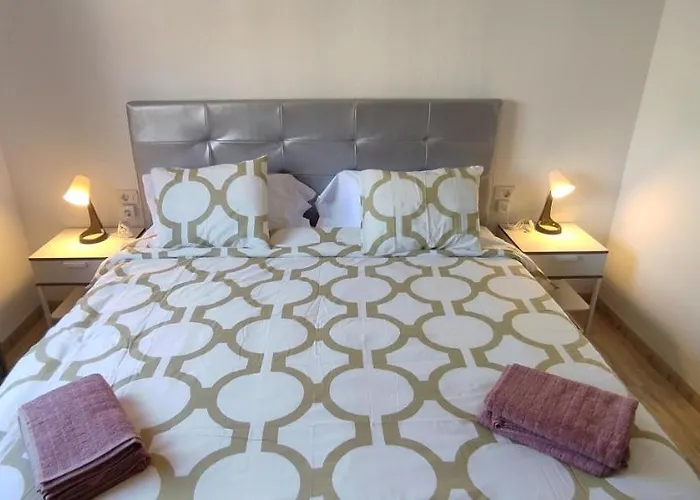 Apartment Heated Pool,parking,air,wifi