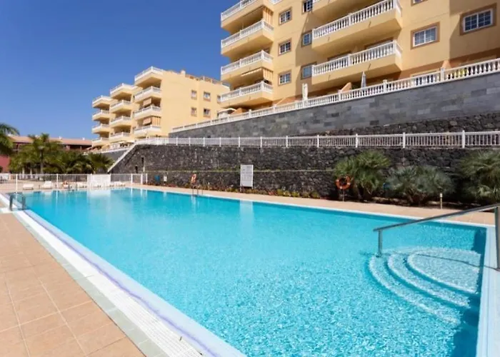 Heated Pool,parking,air,wifi Apartment